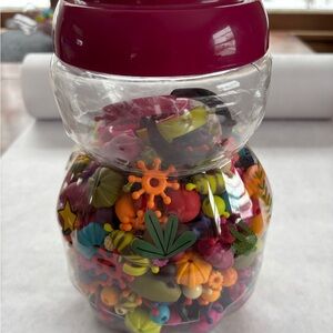 B. Toys Pop Arty Colorful Kids Snap Bead 500 Set